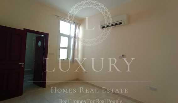 Apartment With Shaded Parking to Rent in Dubai