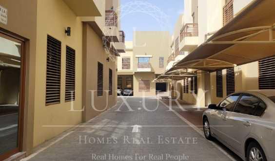 Wow Amazing Both Masters Close To Market Hospital