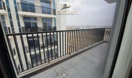2 Bedrooms Apartment  Furnished High Floor Good View