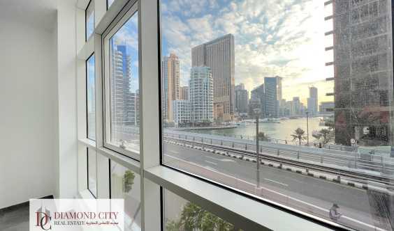 Spacious 1 Bedroom Apartment  Marina Views Available Now