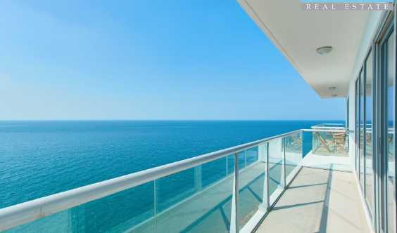 Sea Facing 2 Bedrooms Apartment  Gulf Suite Amazing Natural Light