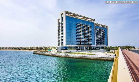 Amazing Lagoon View Great Community Spacious