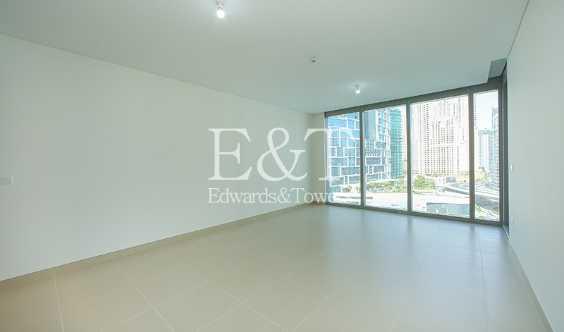Full Sea View Tower 1 Large Layout Flat to Rent 