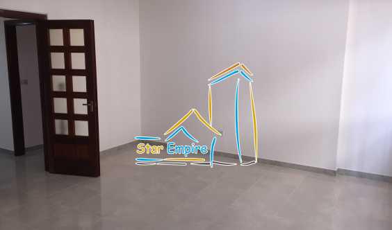 Khalidiyah 2 Bedrooms Apartment  With Balcony Near Cornich