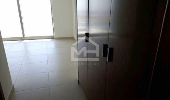 Well Maintained Move Now 2min Gate Tower in Dubai