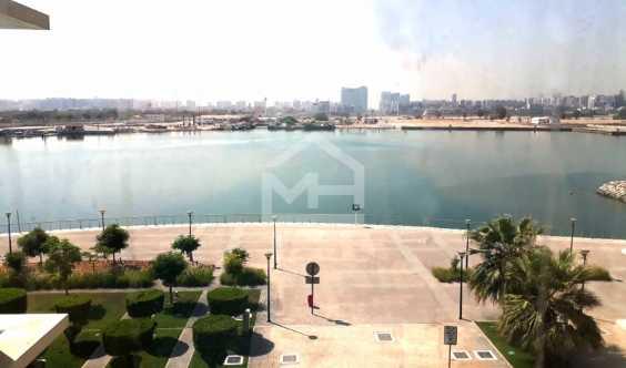 Vacant 2 Bedrooms Apartment  In Rak Tower With Marina View