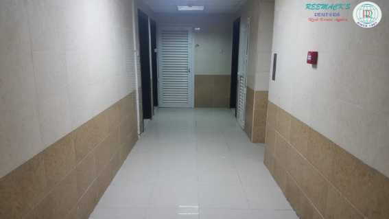 Spacious Studio Flat With Splitac In Muweilah Area Sharjah