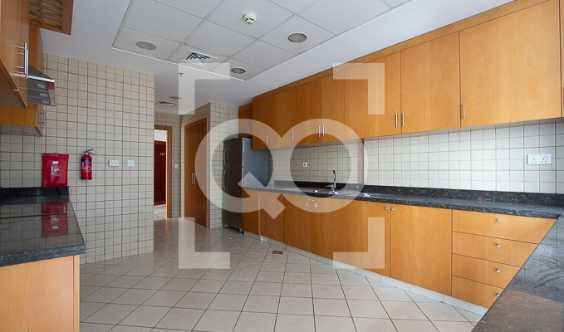 Biggest Unit In The Area Chiller Free Prime Location