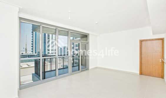 Spacious Chiller Free Ready To Move In