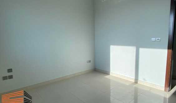 2 Bedrooms Apartment  Spacious And BRight Good Location Chiller With Dewa