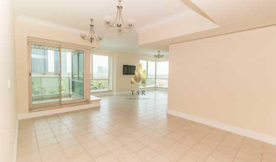 Partial Marina View Spacious Unit Chiller Free
