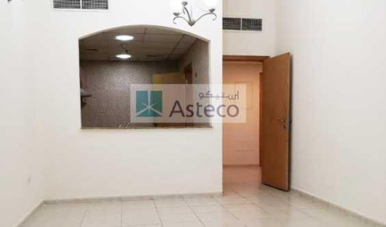 1 Bedroom Apartment  Close Kitchen Huge Balcony Facing Pool View