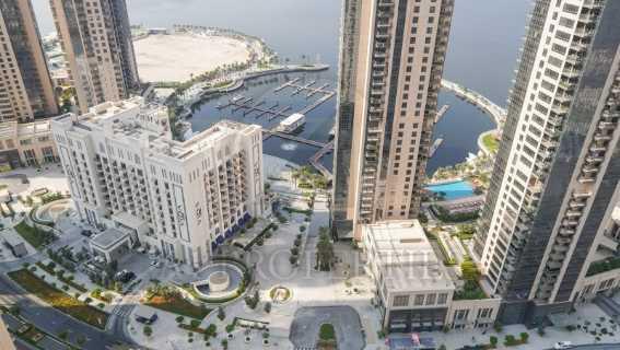 Full Creek View High Floor Spacious And BRight