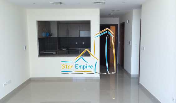 1 Master BR Apartment  With Parking And Laundry Rom