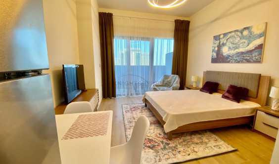 Chiller Free Fully Furnished Close To Metro