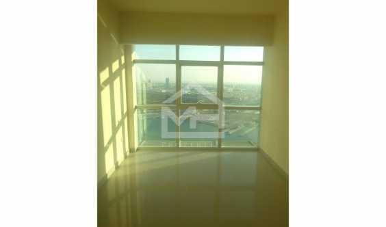 Large Vacant 3mw Balcony In Tala Tower