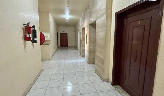 Spacious 2 Bedrooms Hall Flat With 1 1 2 Bathrooms And Balcony Sea View In Corniche