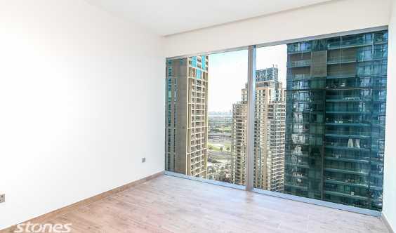 Spacious In Prime Location Offers Luxury Lifestyle
