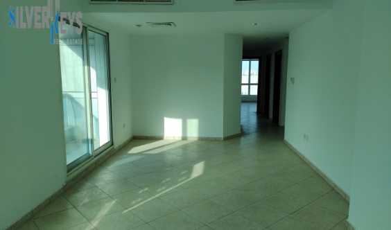 Spacious Home Balcony Free Parking Flat to Rent 