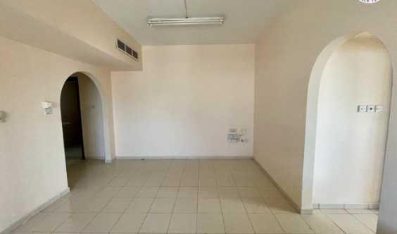 Spacious 1 Bedroom Hall Flat With Split Ductedac In Rolla Area