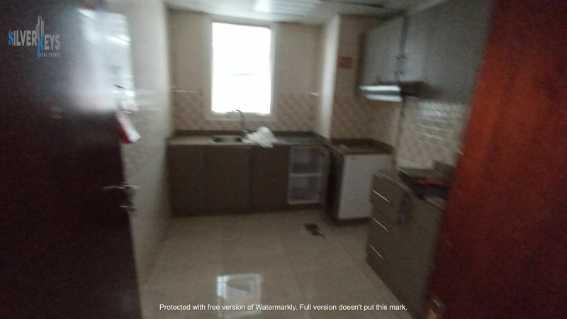 13 Months Master Bedroom Apartment  Balcony All Amenities