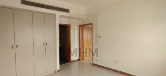 One Month Free Spacious Unit Ready To Move In