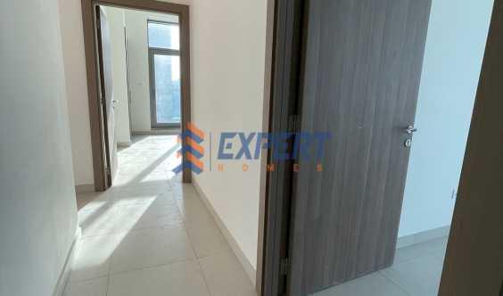 3 Bedrooms Apartment Maid Room Higher Floor