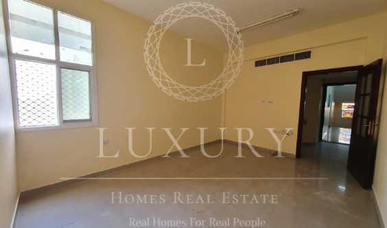 Jimi Mall Walking Distance Neat Clean Ground Floor
