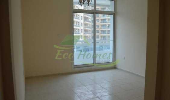 Spacious 1 Bedroom Apartment  Vacant And Ready For Family