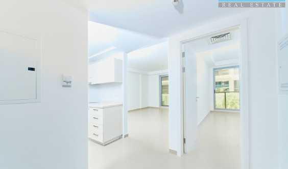 Chiller Included Well Maintained One Bedroom Apartment 
