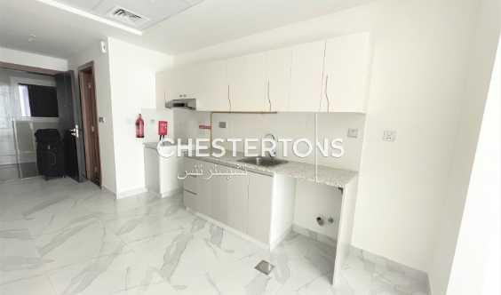 BRand New Building In Good Location Next To Dubai Canal