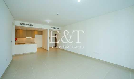 Full Sea View Tower 1 Large Layout Flat to Rent 