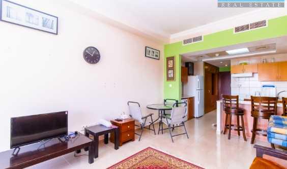 Short Distance From The Beach Well Maintained Studio Apartment 