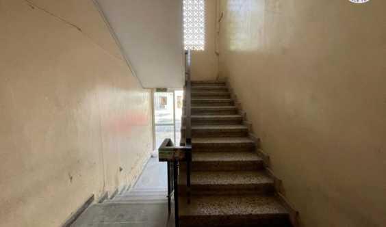 2 Bedrooms And Hall Flat In Al Manakh Area Along The Kuwaity Road