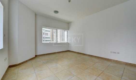 High Floor Spacious 2 Bedrooms Apartment  In Mag 218