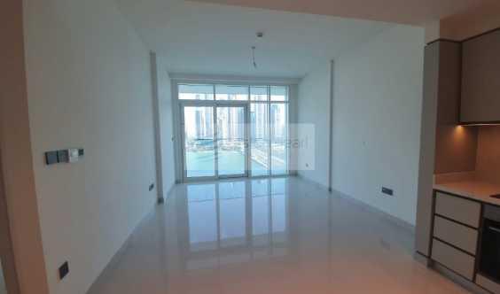 Marina View Mid Floor Private Beach 2 Bedrooms Apartment 