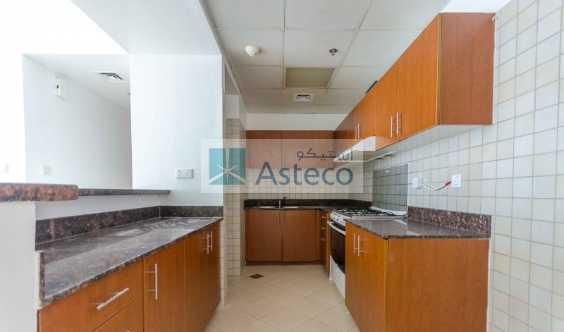 Pool View Open Kitchen 1 Bedroom Apartment  With Balcony