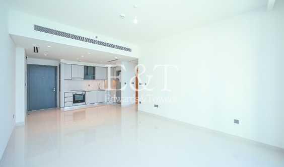 BRand New Full Sea View And Direct Beach Access