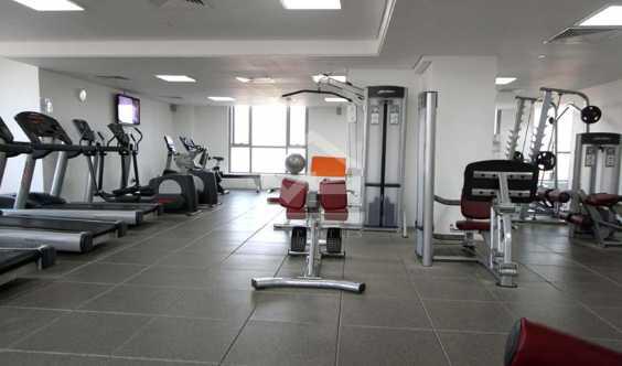 4 Cheques Comfort And Convenience 2 Bedrooms Apartment  W Parking