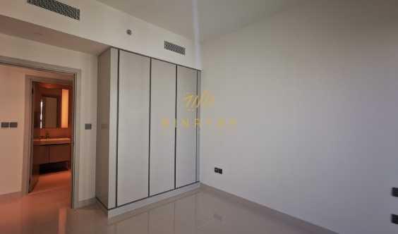 Marina And Palm Facing 1 Bedroom Apartment  Original Pics