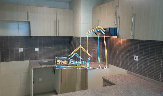 1 Master BR Apartment  With Parking And Laundry Rom