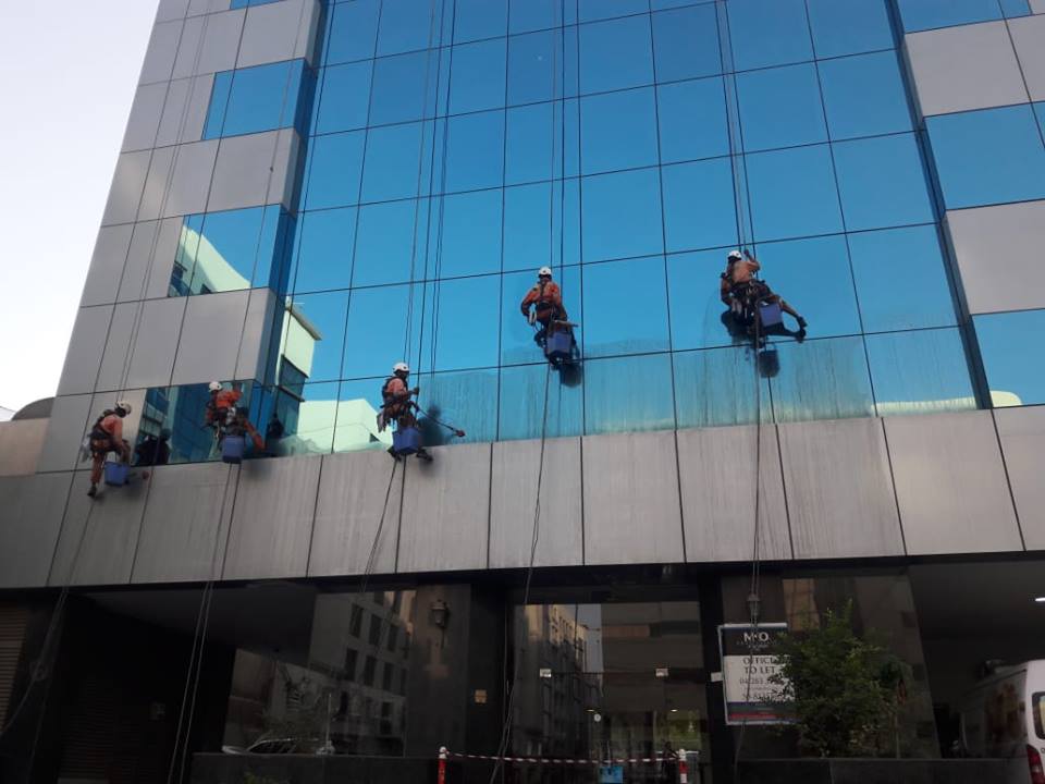 Outer Glass Cleaning By Rope Access 0558426325