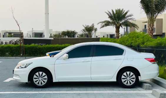 Accord 2 4 I4 Ll Gcc Ll Well Maintained in Dubai