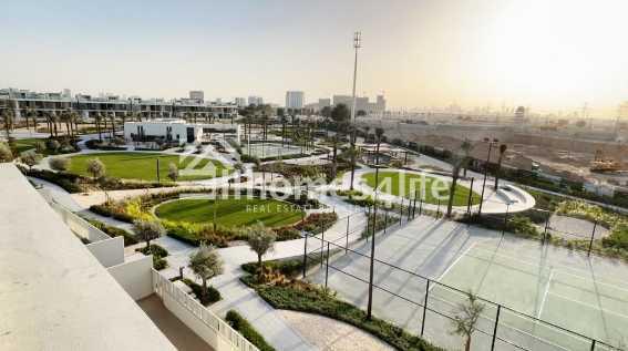Ready BRand New 3 Bedrooms Corner Villa On Park