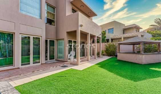 Stunning And Stylish Contemporary Home Vastu