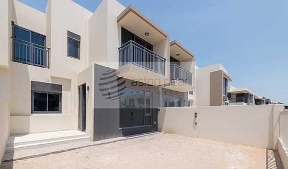 Genuine Sale Single Row Close To The Tennis Court