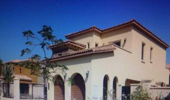 Hot Pricew Big Backyard And Corner Villa in Dubai
