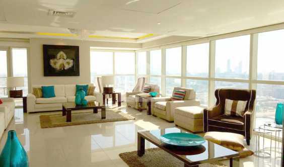 Marina City View Elegantly Furnished Penthouse In Rak Tower