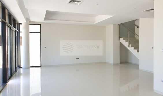 Best Deal Exclusive Type V3 Vacant Good Plot