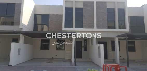 Amazing Price 4 Bedrooms Maids 2400 Sq Ft Spacious Home